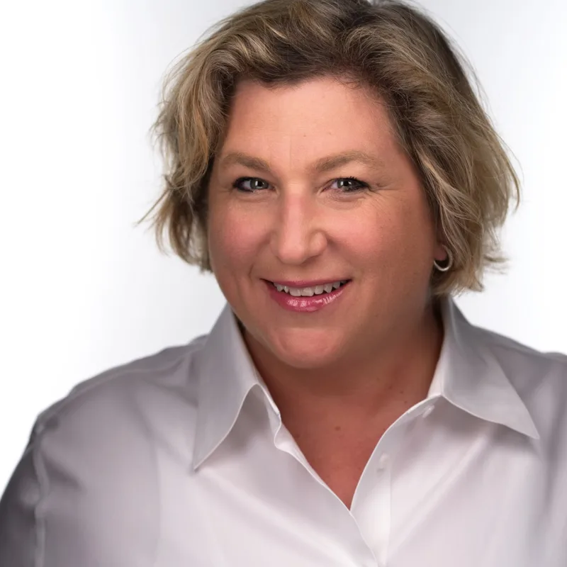 Kelly Curran, Managing Broker/Owner